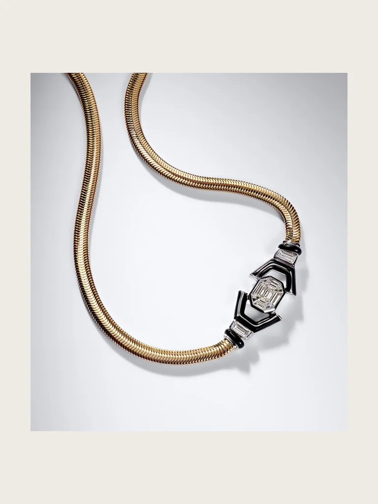Feelings 18kt gold and enamel necklace with diamonds